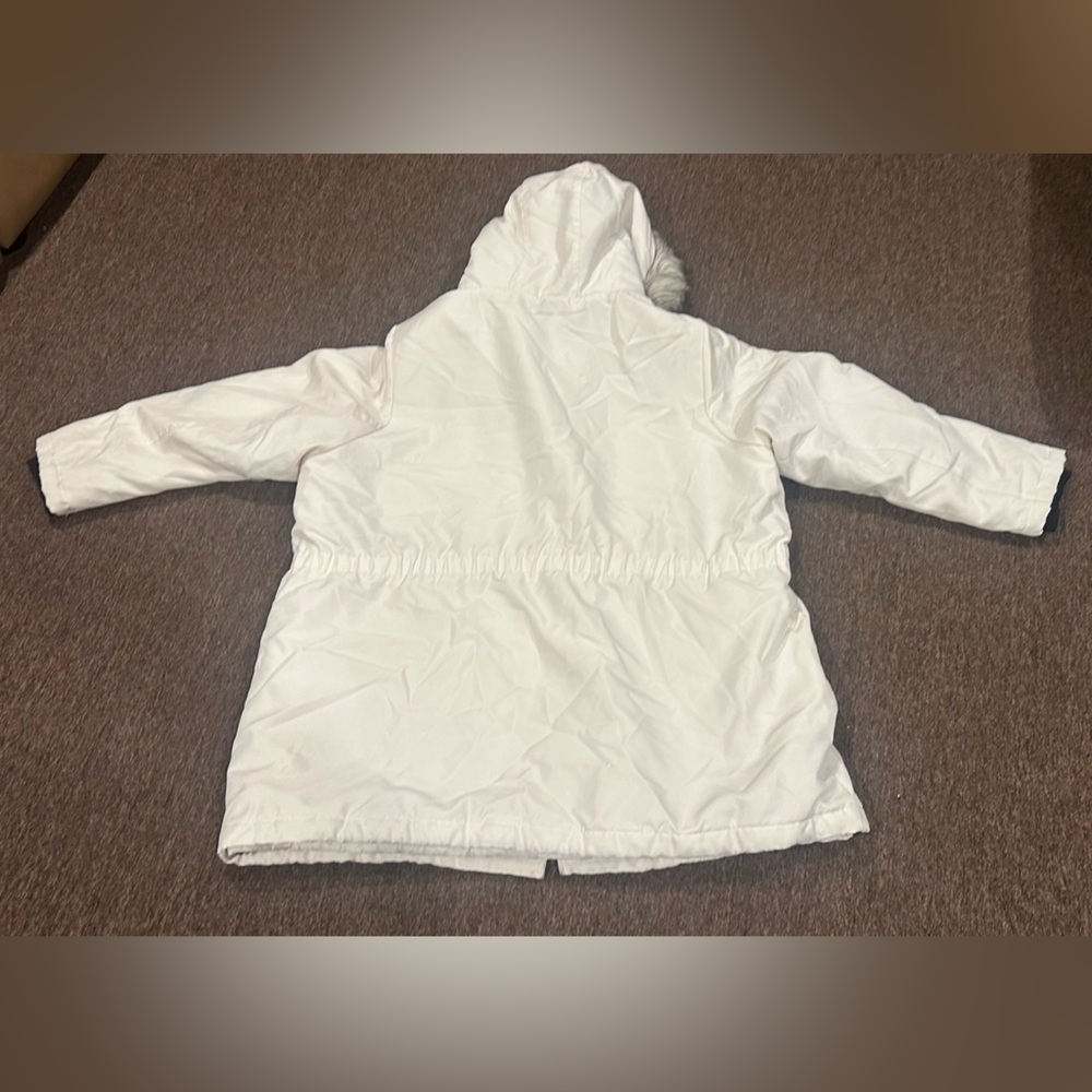 Carmakoma Ivory Puffer Coat with Faux Fur Trim - Picture 2 of 6